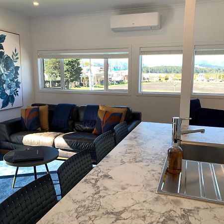 Coromandel Town Harbourside Cottage Luxury Accommodation Exterior photo